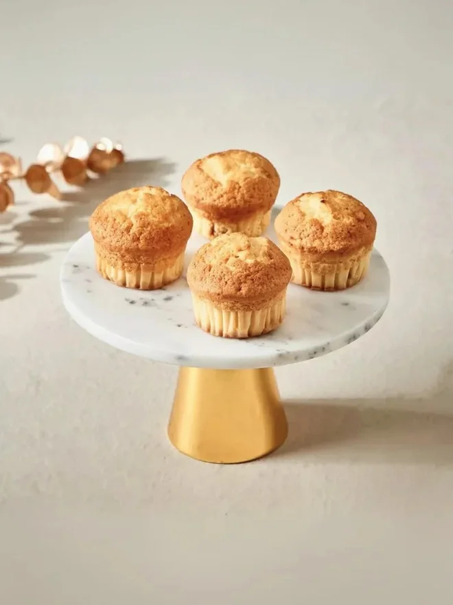 1 تشيس 1CHASE White Marble Cake Stand with Golden Base